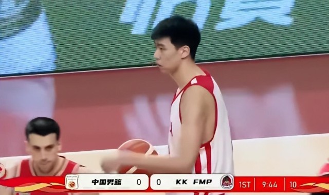 多多28中国官网-男篮首节被FMP俱乐部碾压！焦泊乔+2首发齐发挥，防守成麻烦！
