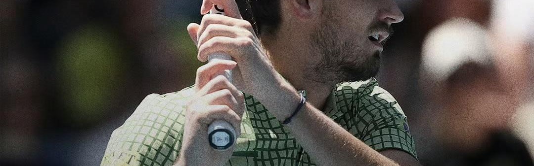 多多28中国官网-梅德韦杰夫逆转晋级澳网32强：状态回暖冲击澳网首冠